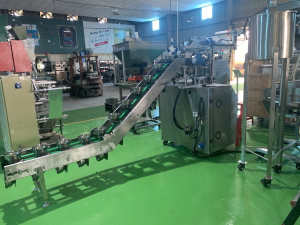 Máy đóng gói 2 in 1 bao gồm hạt và nước sốt